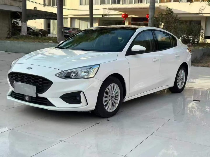 汕头19年福特福克斯3