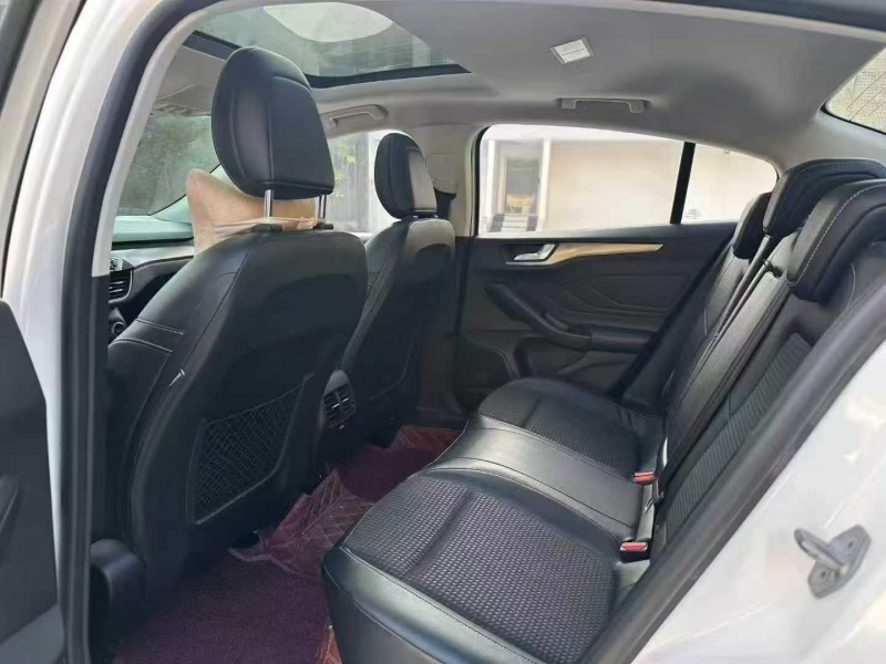 汕头19年福特福克斯5