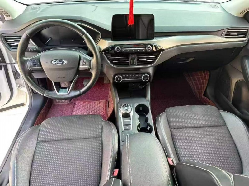 汕头19年福特福克斯6