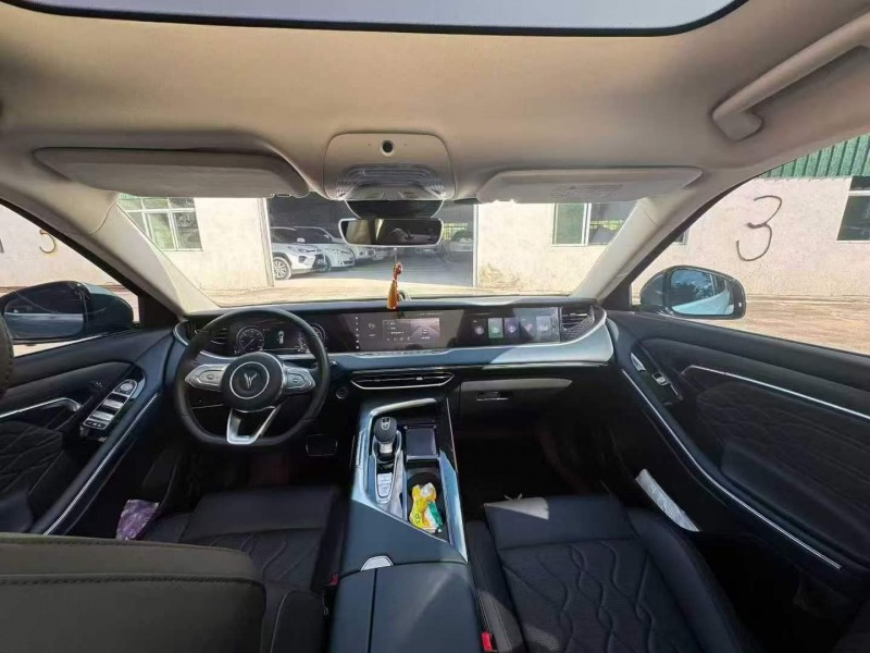 深圳22年岚图汽车FREE4