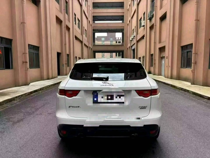 重庆17年捷豹F-PACE5