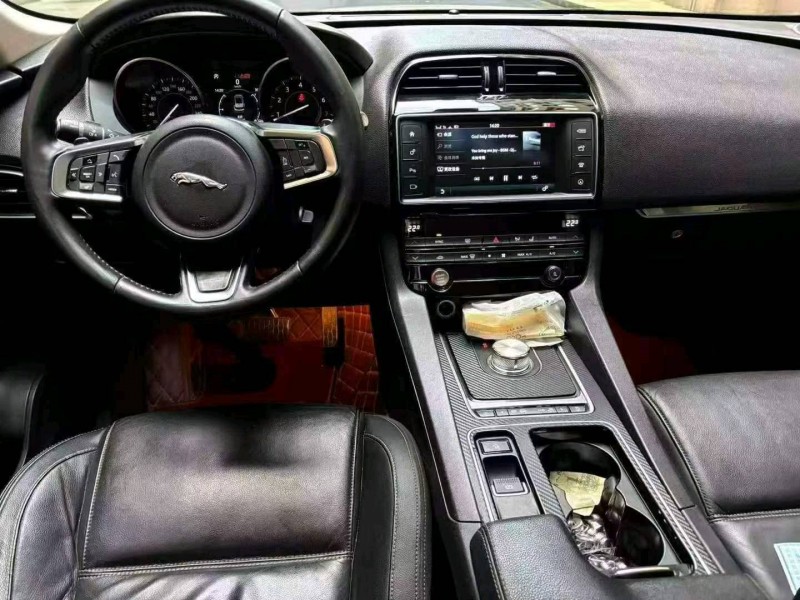 重庆17年捷豹F-PACE7