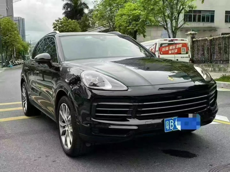 广州19年保时捷卡宴2