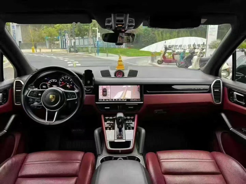 广州19年保时捷卡宴5