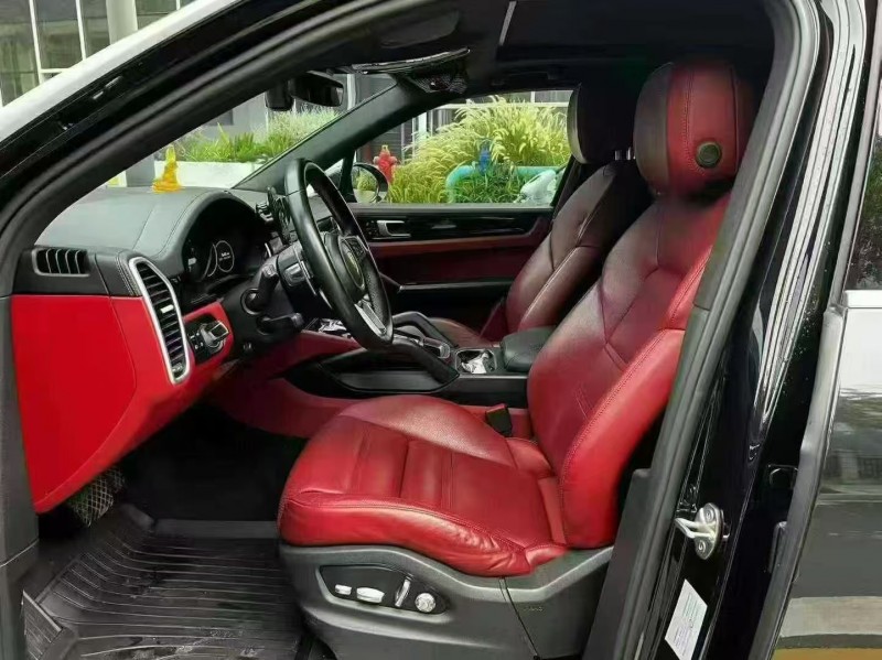 广州19年保时捷卡宴6