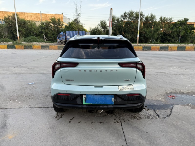 潮州23年吉利几何2