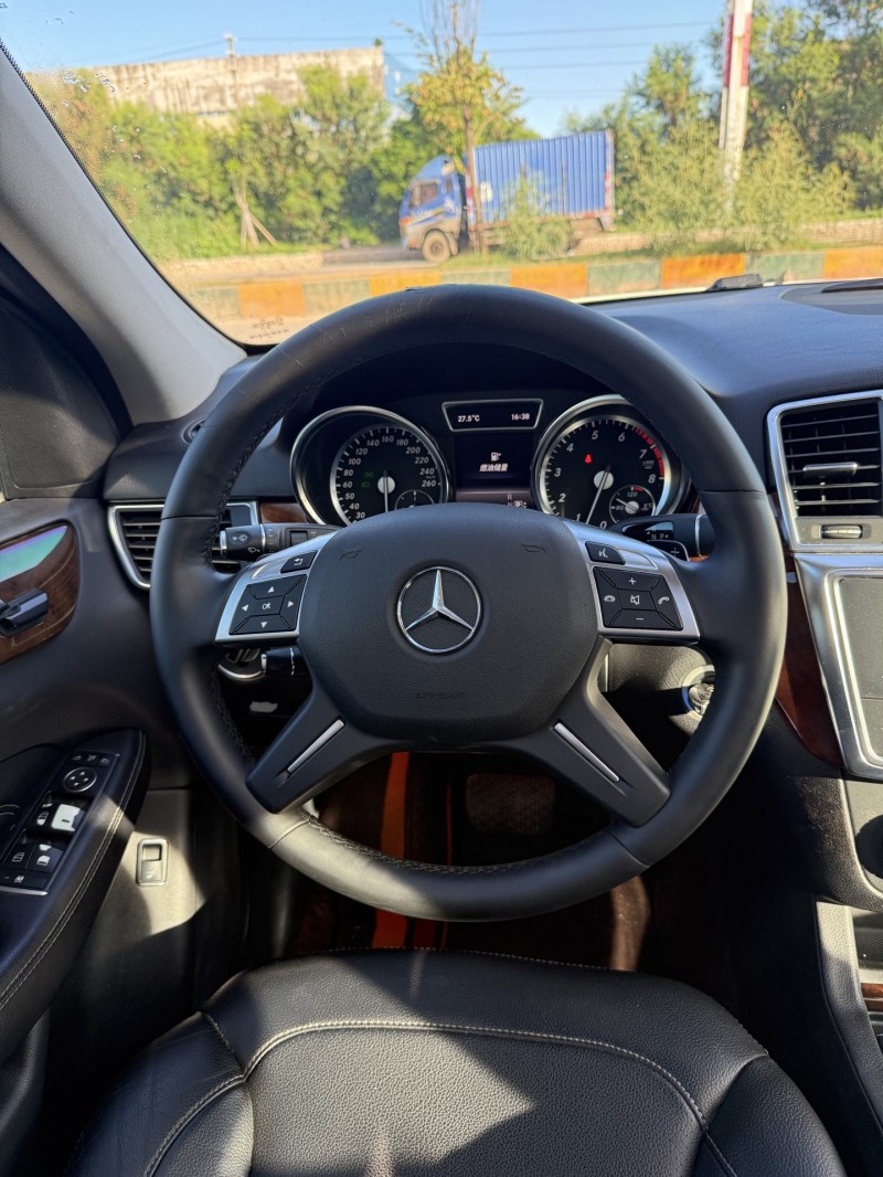 潮州15年奔驰ML6