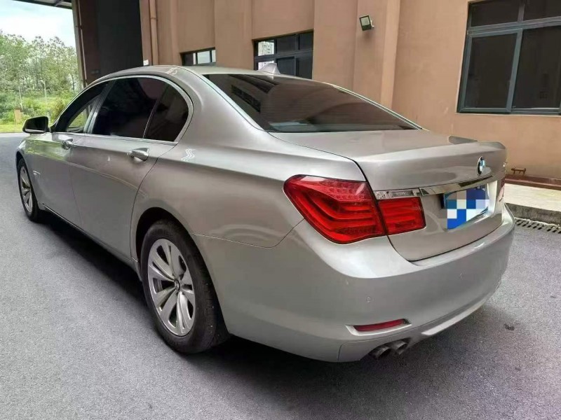 重庆13年宝马7系7