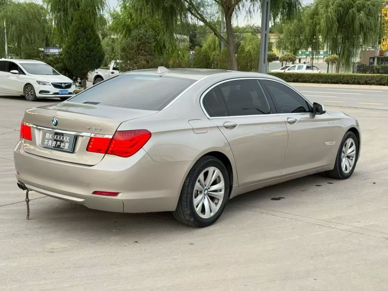 榆林10年宝马7系7