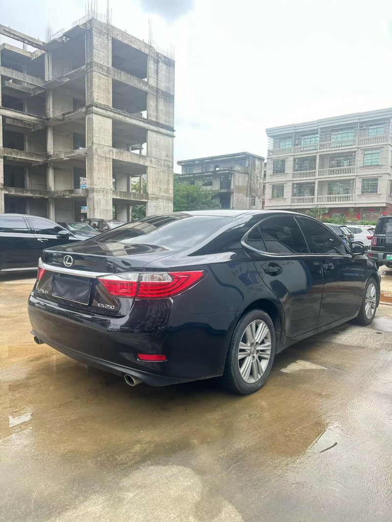 北海14年雷克萨斯ES7