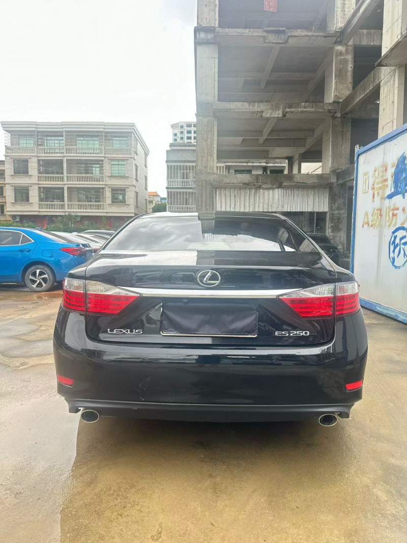 北海14年雷克萨斯ES9