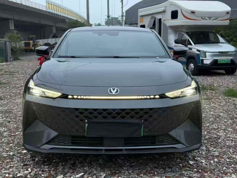 邵阳25年长安汽车UNI1