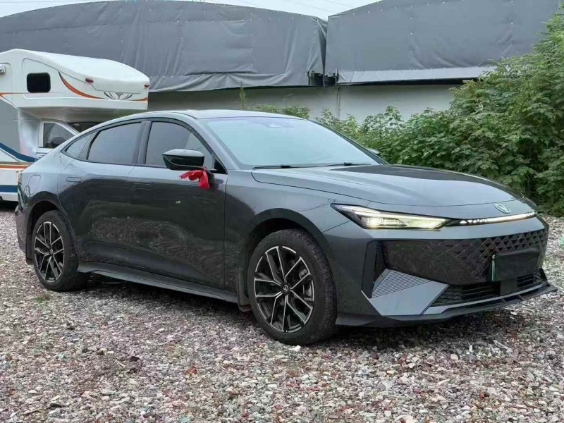 邵阳25年长安汽车UNI2