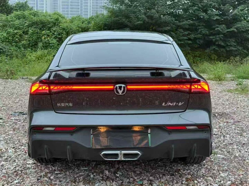 邵阳25年长安汽车UNI8