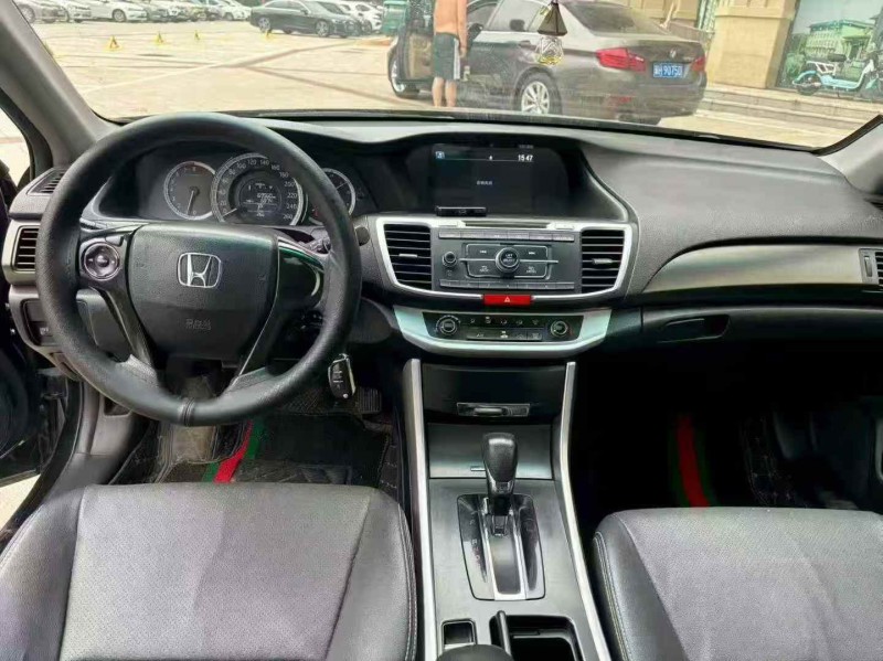 秦皇岛15年本田雅阁5