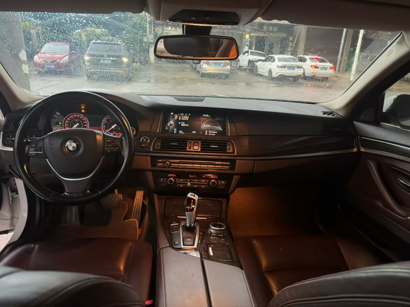 玉林15年宝马5系7