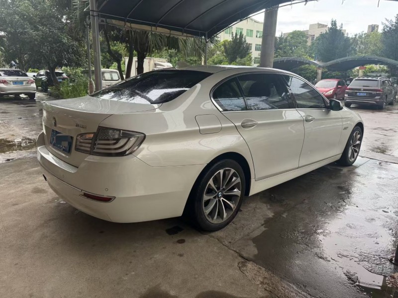 玉林15年宝马5系9