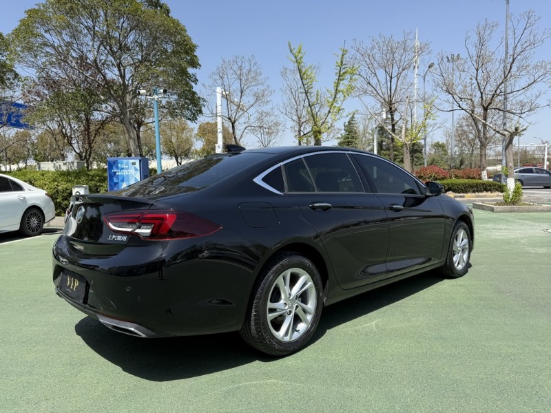 盐城22年别克君威8