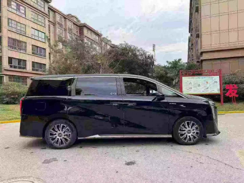 济宁24年传祺E93