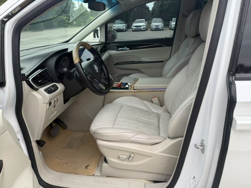 徐州19年别克GL86