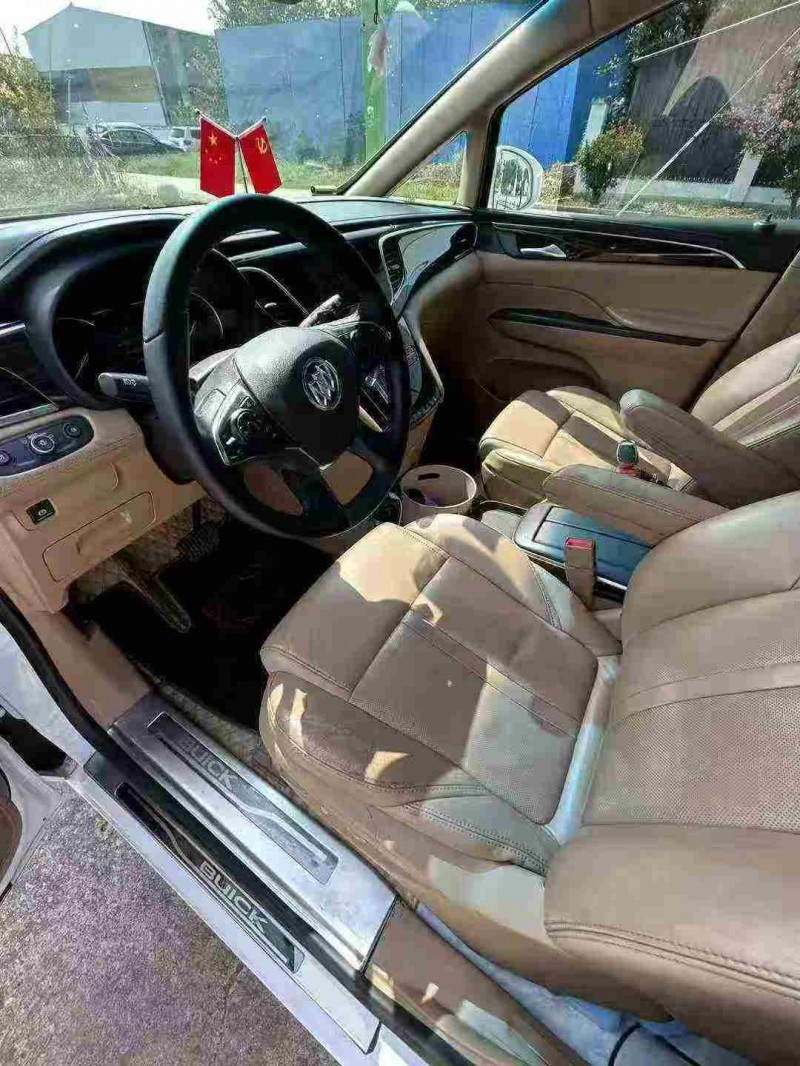 徐州18年别克GL86