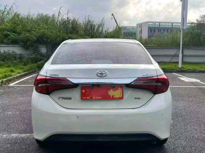 广州19年丰田雷凌5