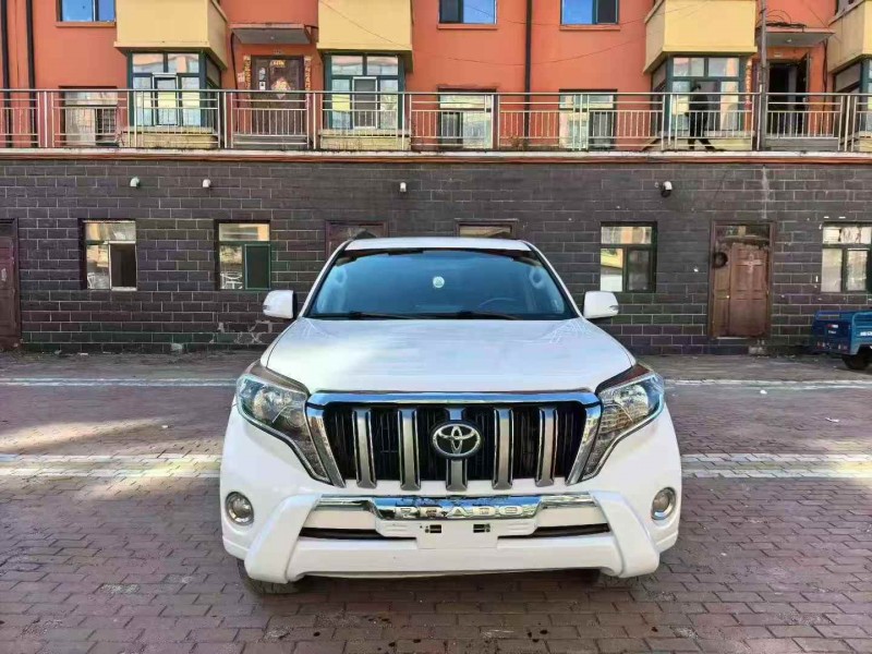 鹤岗13年丰田普拉多1