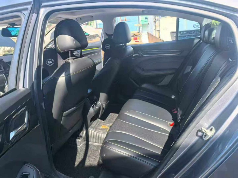 广州22年荣威i53