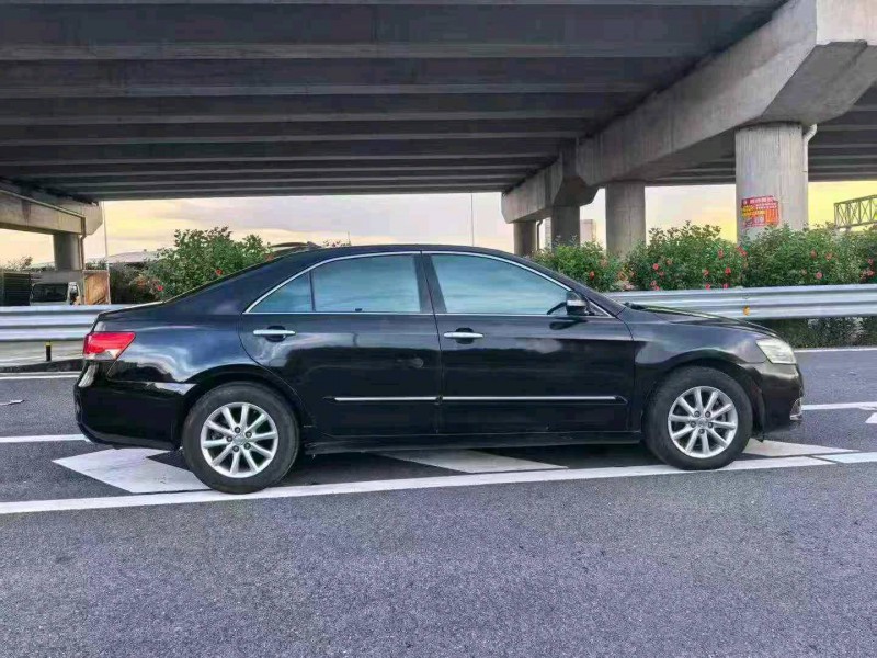 广州11年丰田凯美瑞4