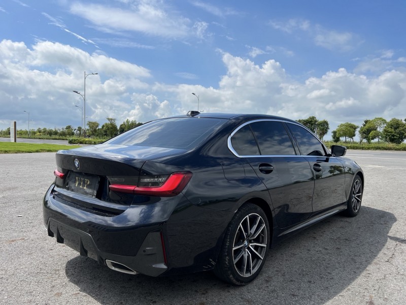 盐城23年宝马3系9