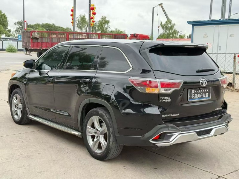 榆林16年丰田汉兰达7