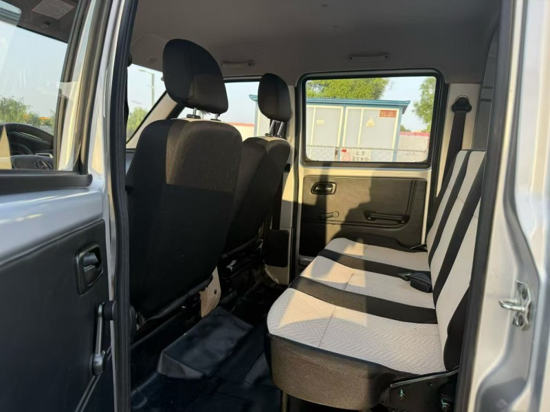 榆林23年长安汽车新豹5