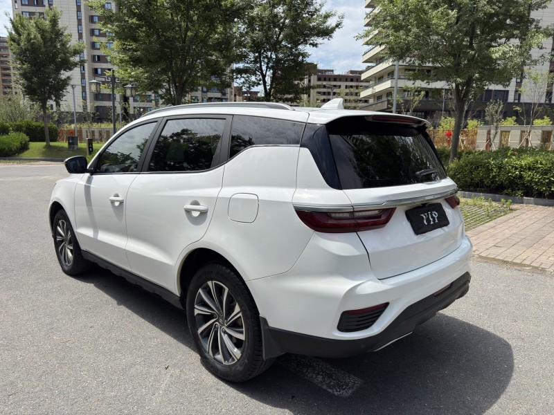 盐城20年吉利远景4