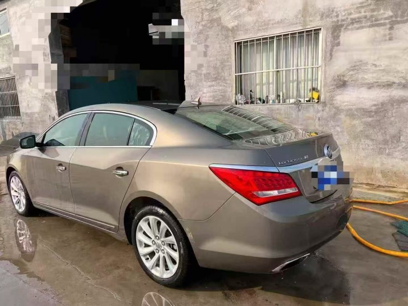 青岛13年别克君越8