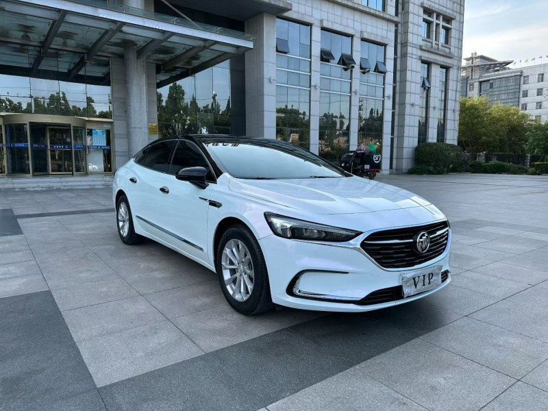 枣庄22年别克君越3