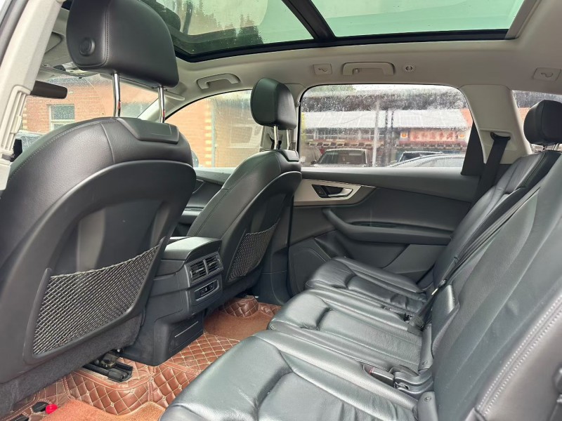 淄博17年奥迪Q75