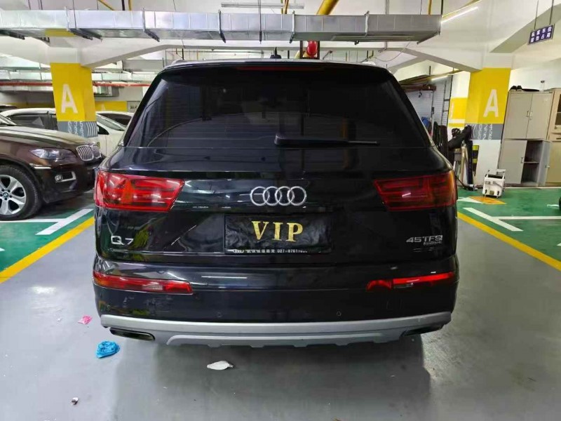 十堰17年奥迪Q77