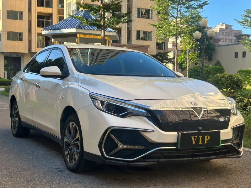 南昌19年启辰D602