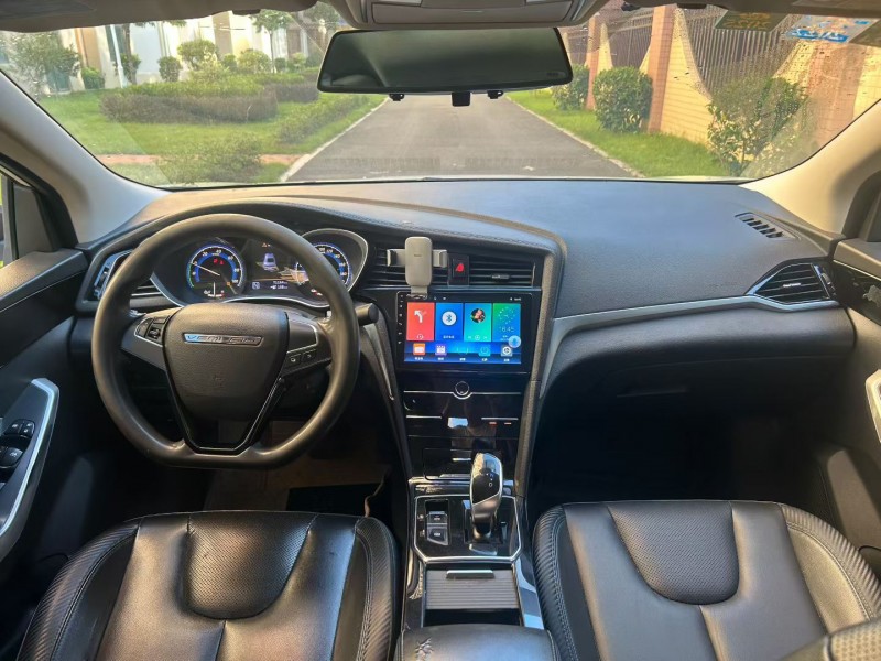 南昌19年启辰D604