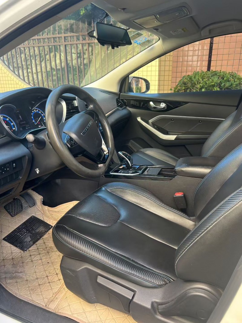 南昌19年启辰D606