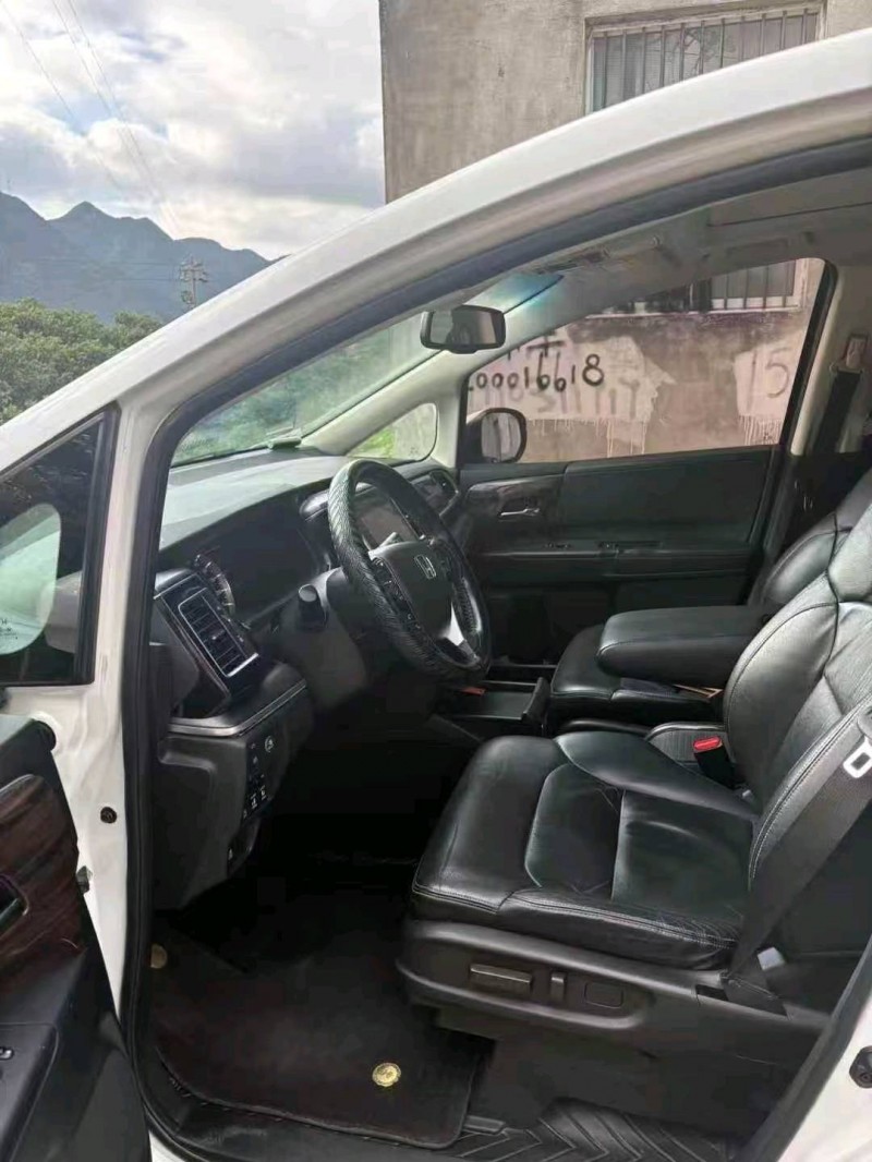 台州17年本田艾力绅4