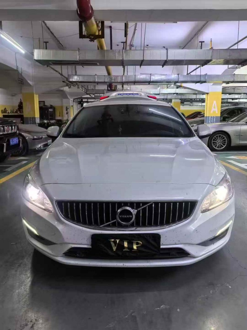 荆州19年沃尔沃S60L1