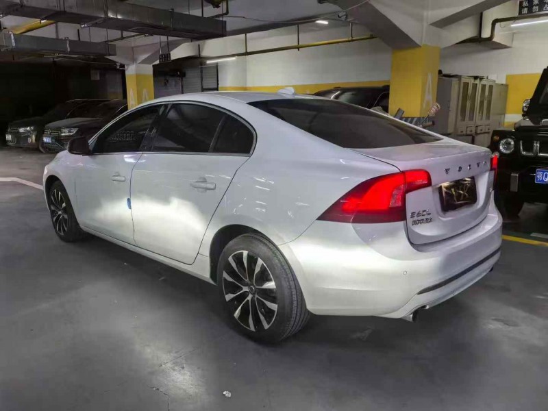 荆州19年沃尔沃S60L5