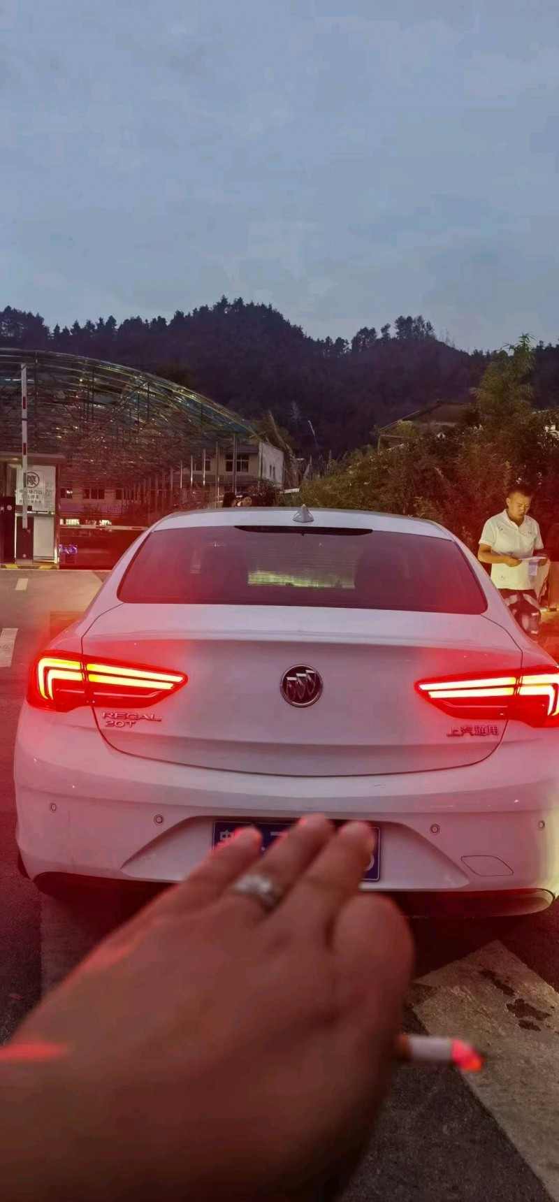 贵阳17年别克君威4