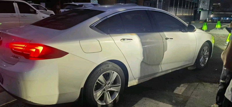 贵阳17年别克君威5