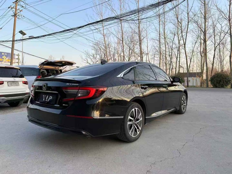 徐州23年本田雅阁8