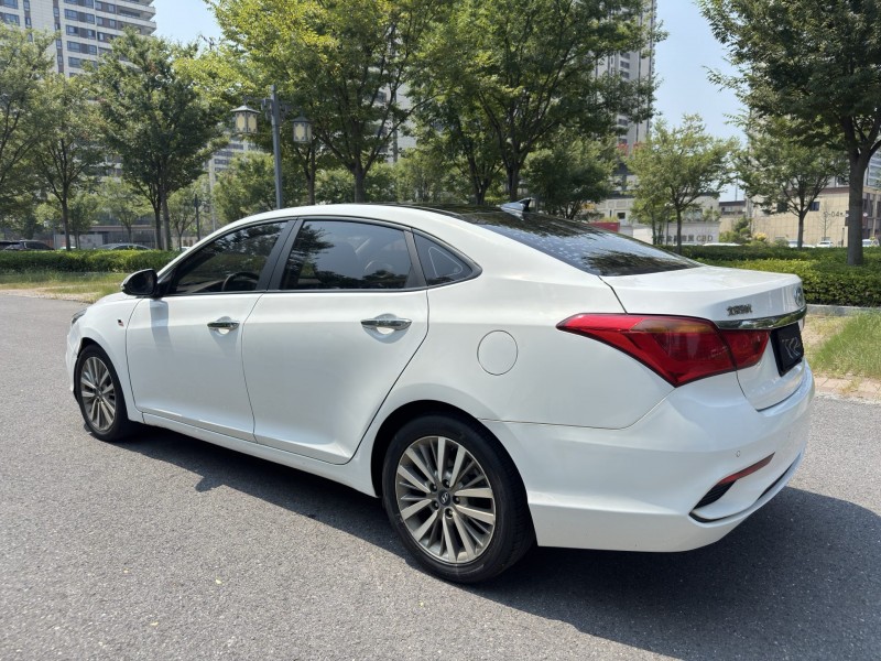 盐城19年现代名图4