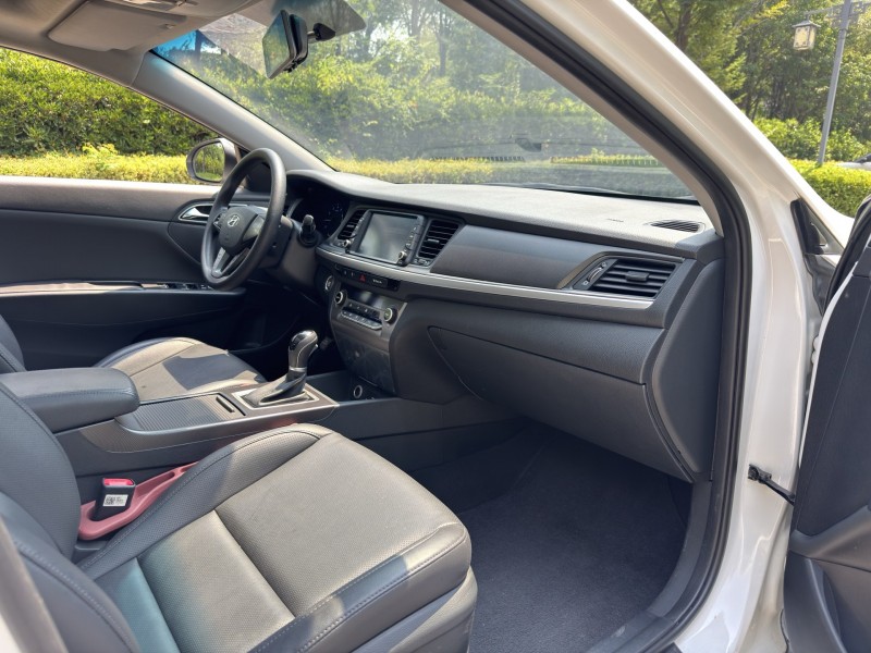 盐城19年现代名图9