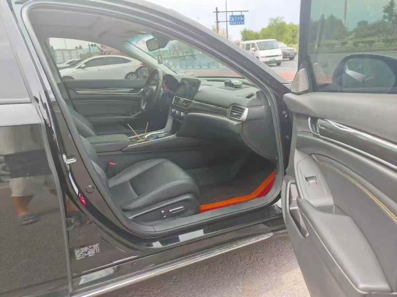 徐州23年本田雅阁3