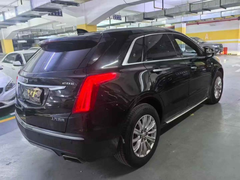 张家界19年凯迪拉克XT54